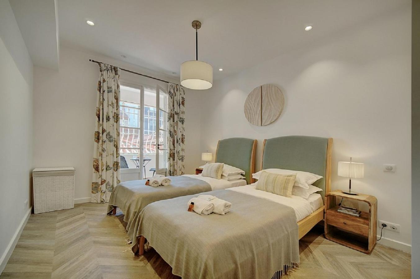 Magnifique 3 Pieces Renove Cannes Centre 'Banane' Avec Veranda ! A2B88 외부 사진