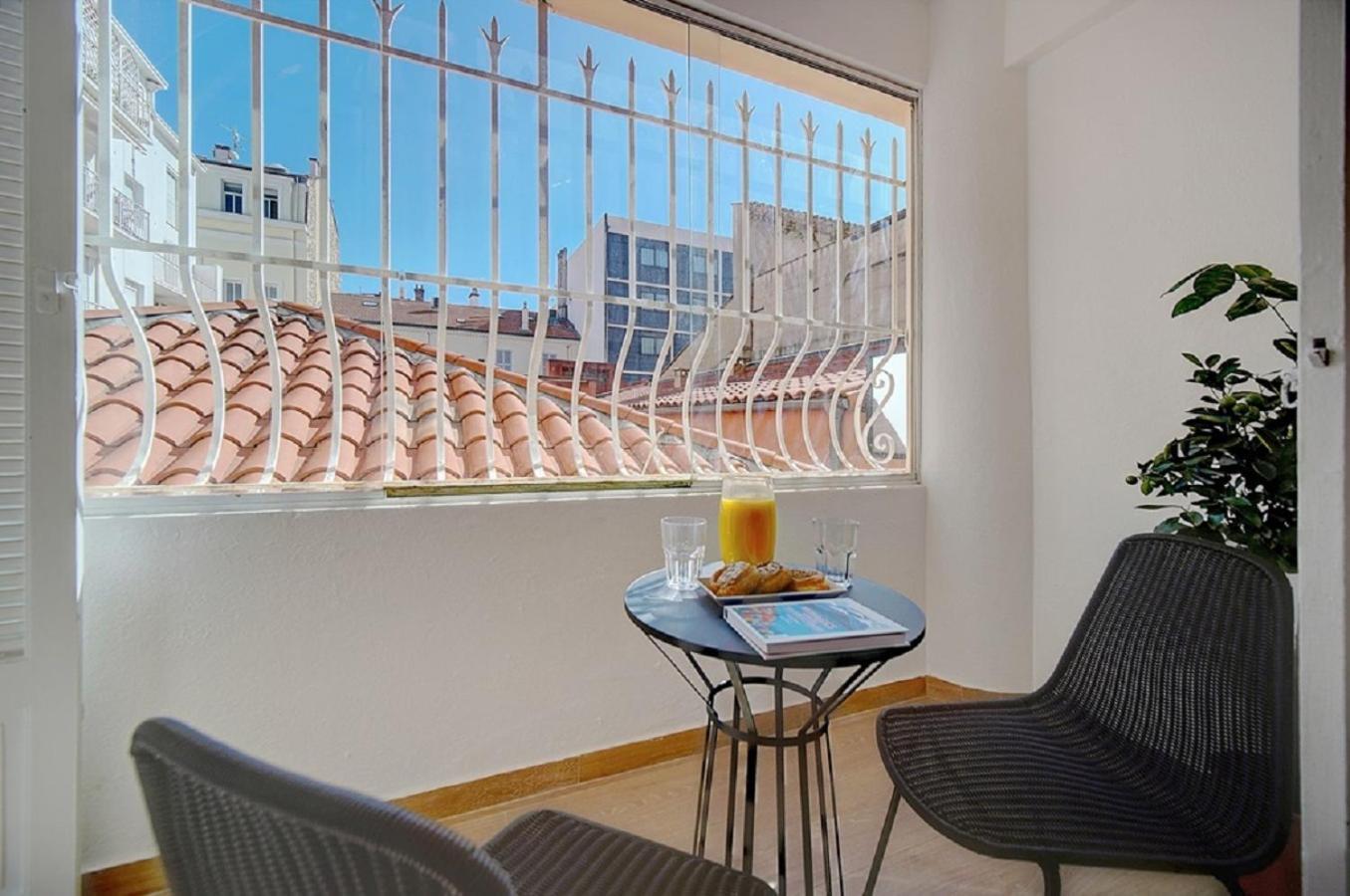 Magnifique 3 Pieces Renove Cannes Centre 'Banane' Avec Veranda ! A2B88 외부 사진