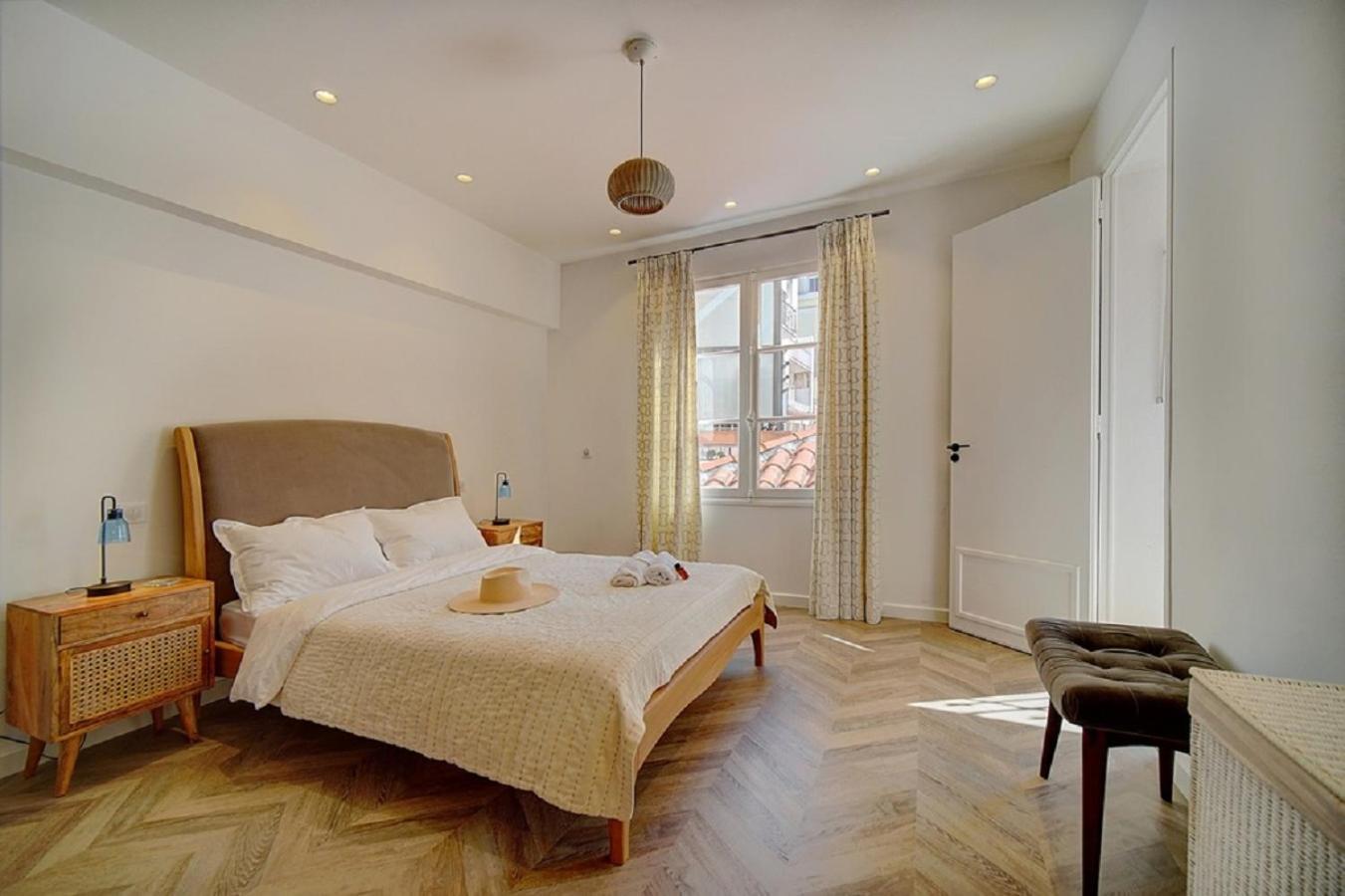 Magnifique 3 Pieces Renove Cannes Centre 'Banane' Avec Veranda ! A2B88 외부 사진